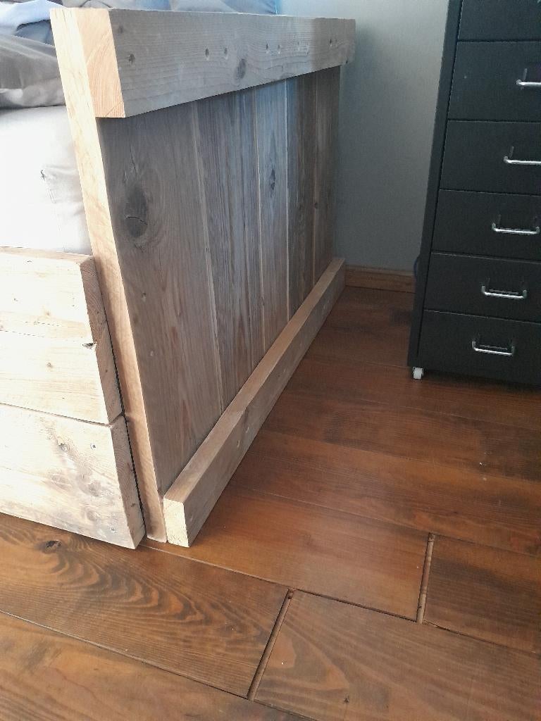 Steigerhouten bed, Huis en Inrichting, Slaapkamer | Bedden, Gebruikt, Eenpersoons, 90 cm, Steigerhout, Bruin, Ophalen