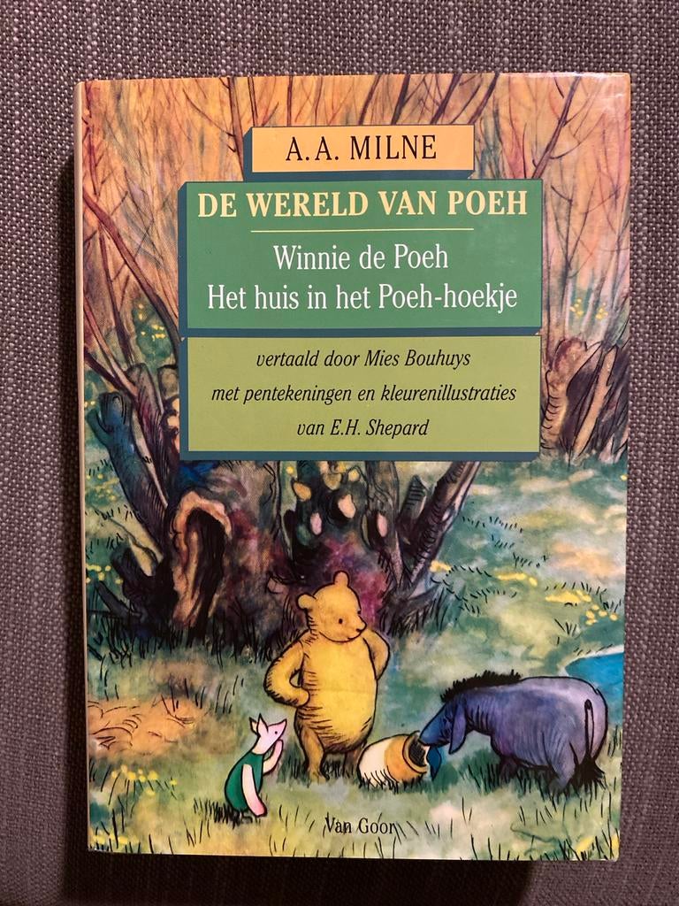 A.A. Milne - De wereld van Poeh, A.A. Milne, Ophalen of Verzenden, Zo goed als nieuw, Sprookjes