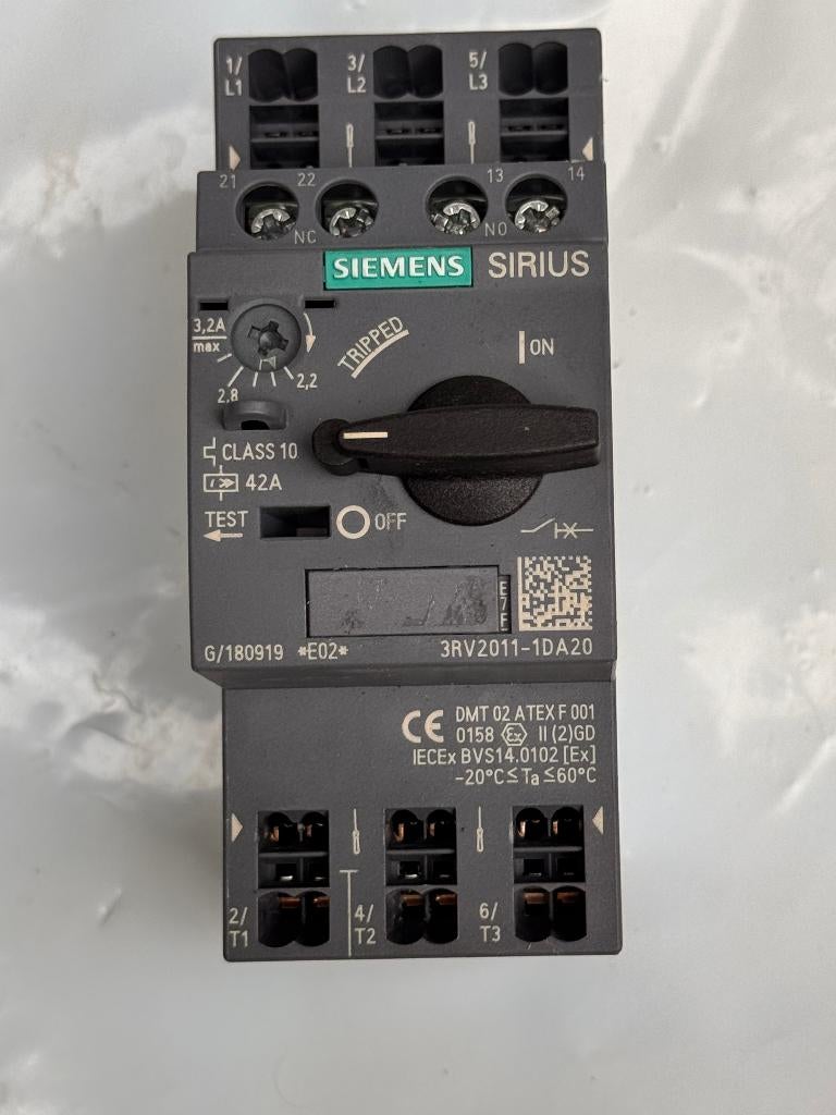 Siemens PKZ motorbeveiligingsschakelaar 2,2-3,2A, Ophalen of Verzenden, Zo goed als nieuw