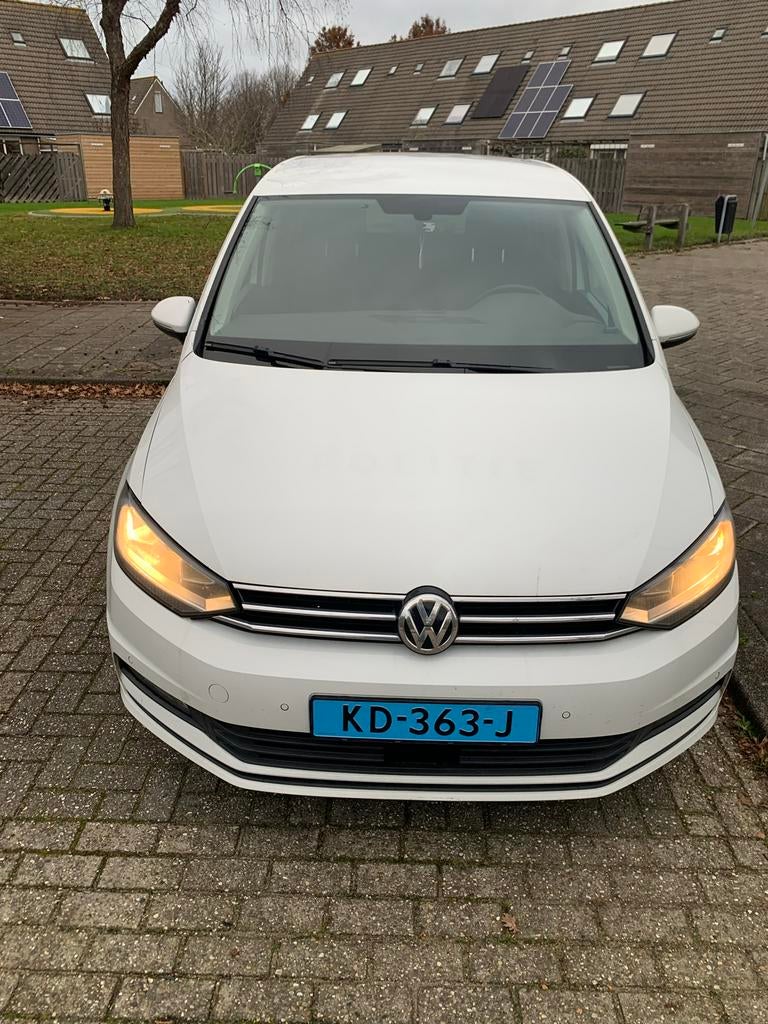 TAXI Volkswagen Touran 2.0 TDI 110KW/150PK 6-DSG 2016 Wit, Auto's, Volkswagen, 1800 kg, 4 cilinders, Wit, Origineel Nederlands