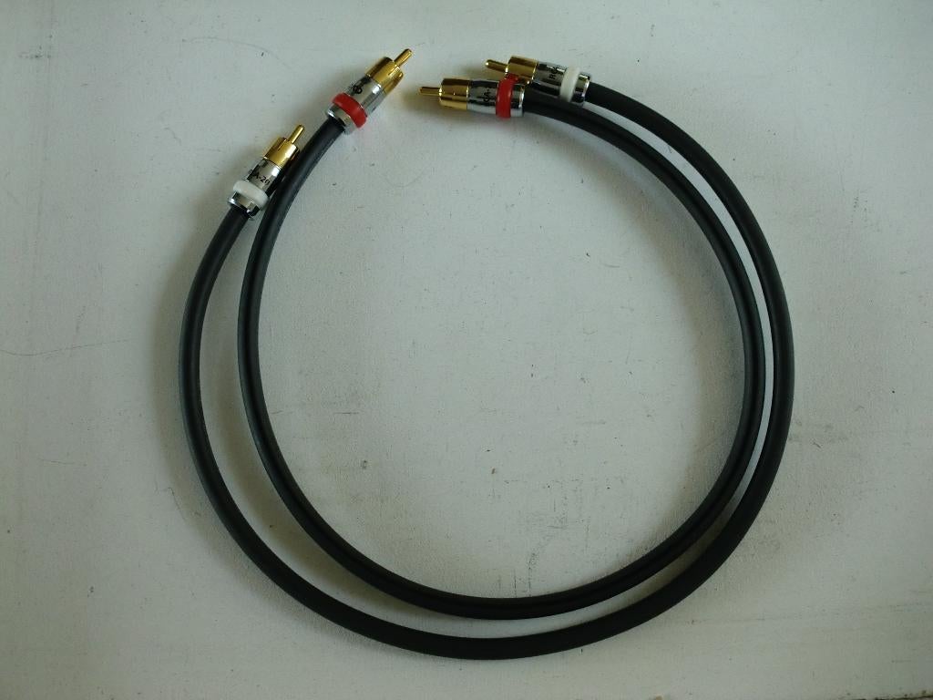 Rca kabel High end Audioquest Silver-Plated 20AWG UL/CL3., Ophalen of Verzenden, Zo goed als nieuw, 2 tot 5 meter, Interlink-kabel