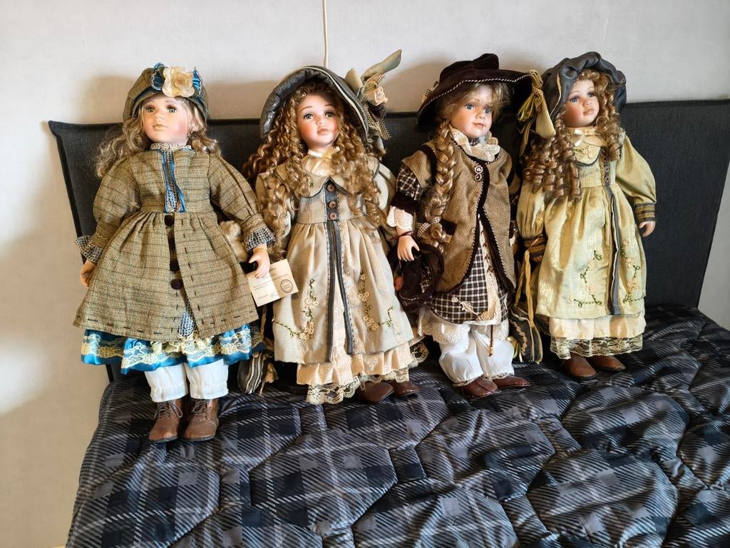 Grote collectie poppen, Ophalen, Zo goed als nieuw, Pop