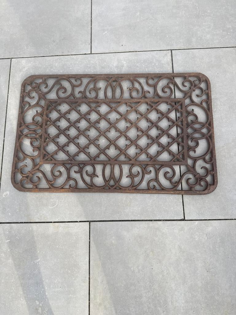 Gietijzeren deurmat met krulmotief, Tuin en Terras, Deurmatten, Ophalen, Gebruikt, Gietijzer, Buiten