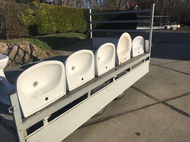 tekoop  een aantal wasbakken, Doe-het-zelf en Verbouw, Sanitair, Ophalen, Nieuw