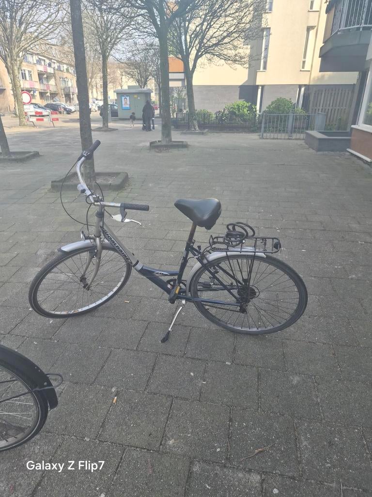 Twee damesfietsen, samen of apart te koop, Fietsen en Brommers, Fietsen | Dames | Damesfietsen, Ophalen of Verzenden, Gebruikt