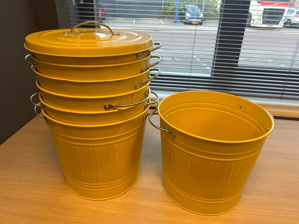 7 gele KNODD IKEA (afval)bakken, Ophalen, Gebruikt, Overige materialen, Met deksel