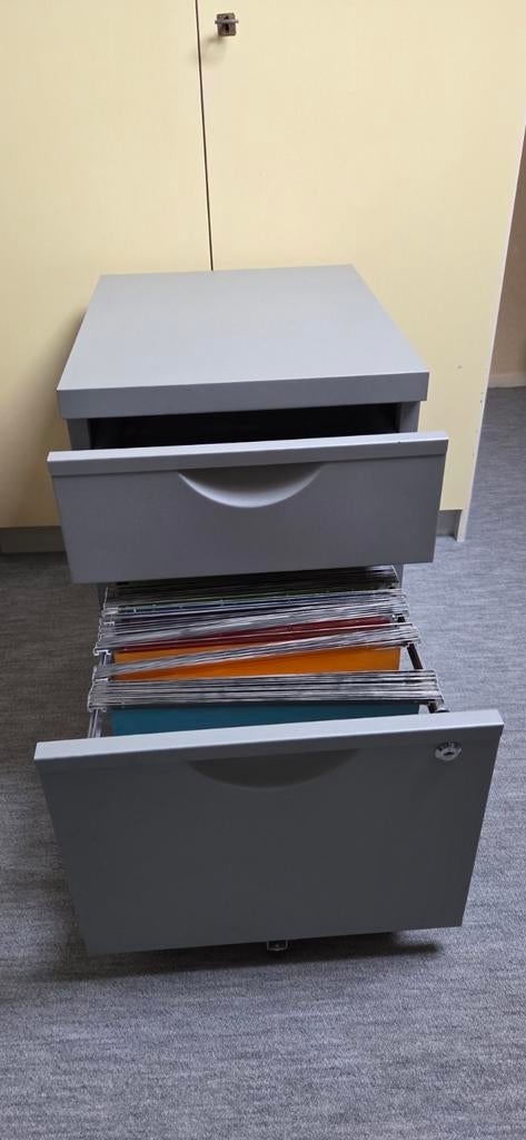 Grijze metalen ladeblok met hangmappen, Ophalen, Minder dan 50 cm, Gebruikt, Modern kantoor