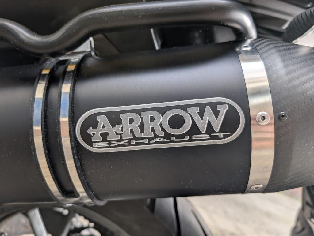 Arrow race tech 'Dark' demper carbon eindkap, BMW f650gs, Motoren, Ophalen of Verzenden, Gebruikt