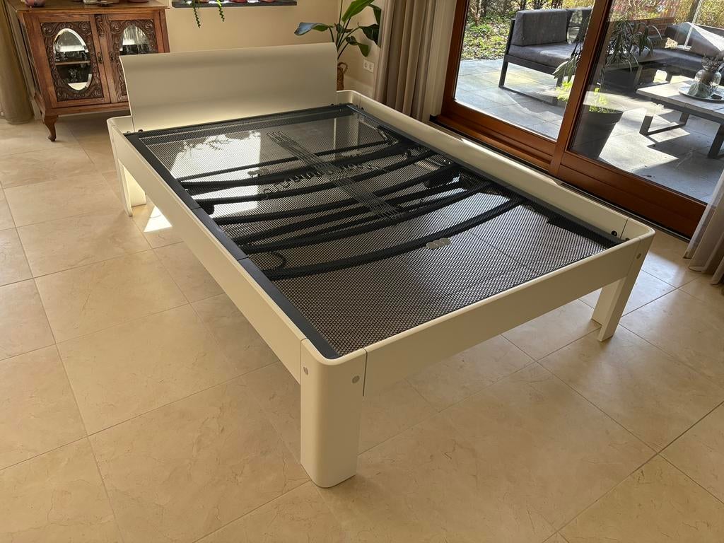 Zeer nette Auping Auronde seniorenbed 140x200 48cm elektr., Huis en Inrichting, Slaapkamer | Bedden, Zo goed als nieuw, Tweepersoons