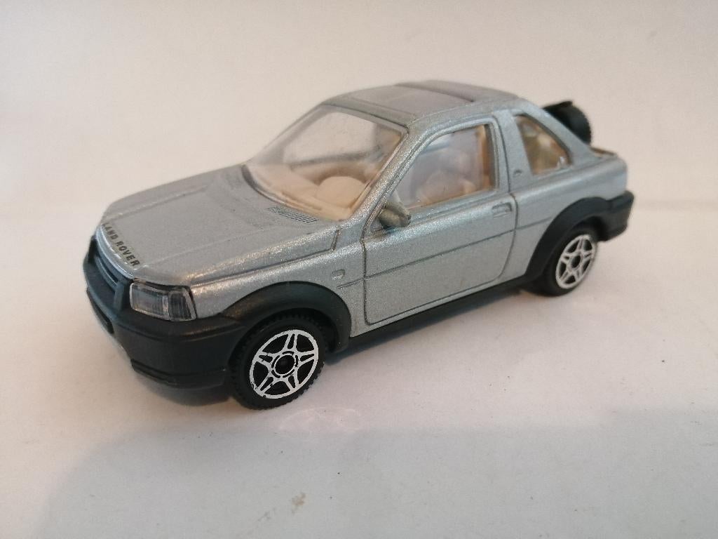 bburago freelander 1/43 zilver, Ophalen of Verzenden, Gebruikt, Auto, Overige merken