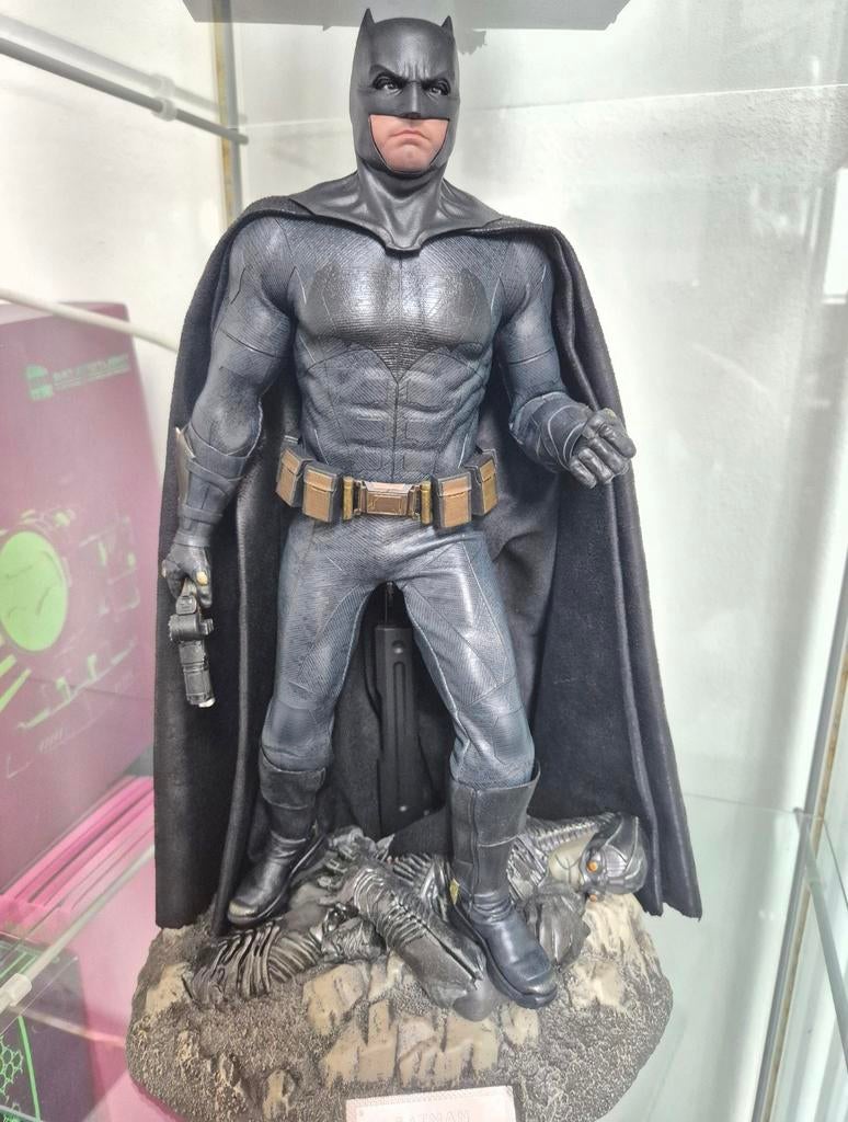 Hot toys Batman mms 456 LEES!! met ben affleck headsculpt, Ophalen of Verzenden, Zo goed als nieuw, Actiefiguur of Pop
