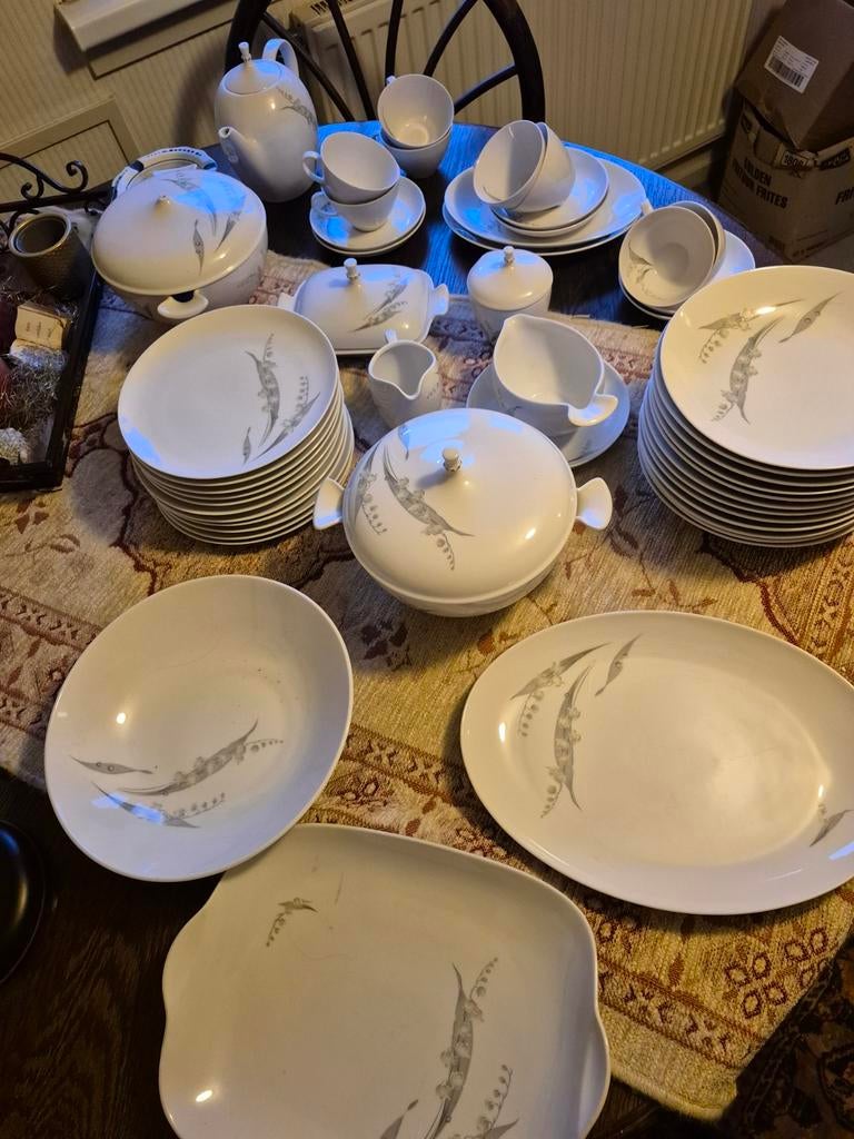 Essenbach bavaria Germany servies, Antiek en Kunst, Antiek | Servies compleet, Ophalen