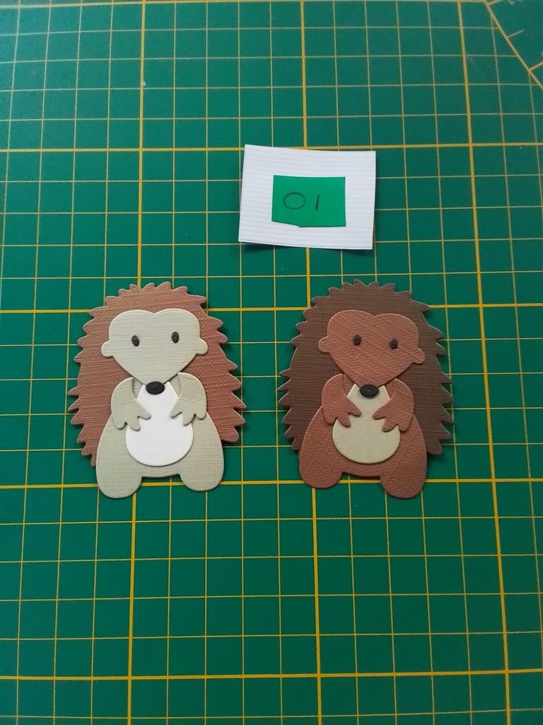 O1  Stansjes 2  egeltjes, Ophalen of Verzenden, Nieuw, Overige thema's, Overige typen