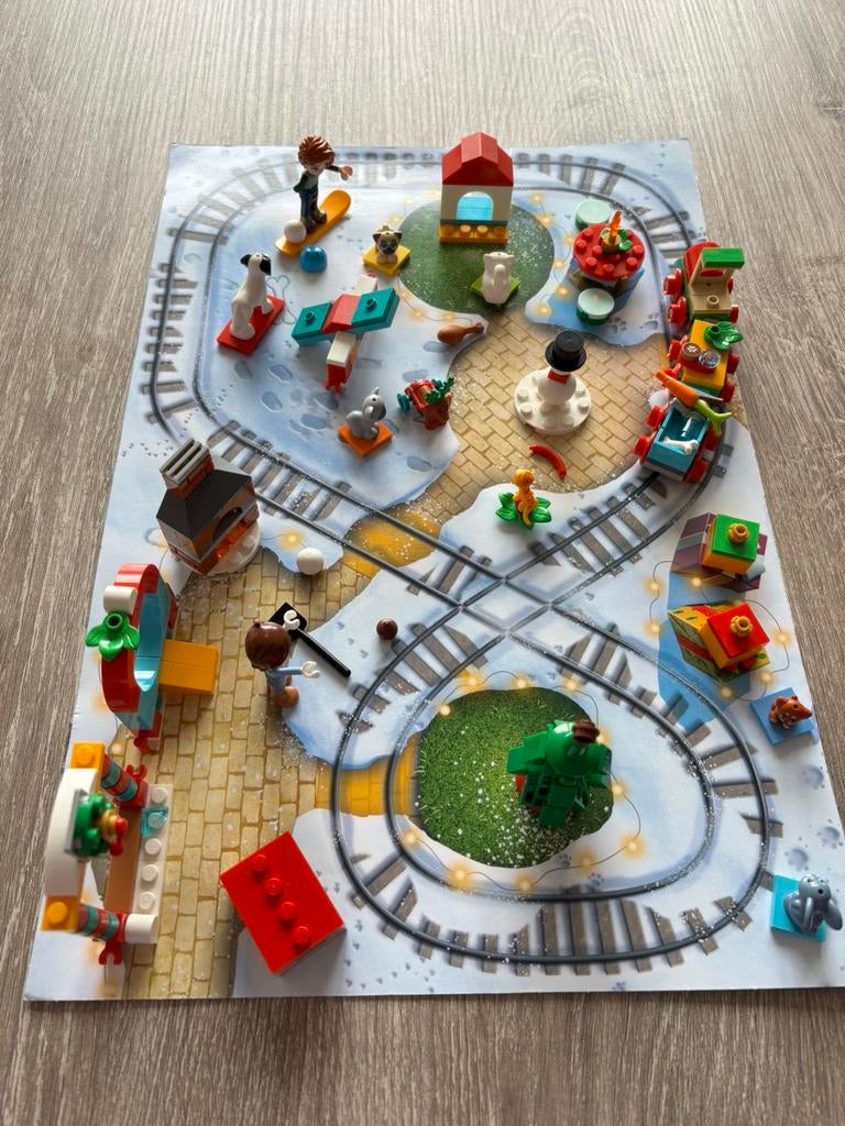 LEGO- Friends adventkalender 41758, Ophalen of Verzenden, Zo goed als nieuw