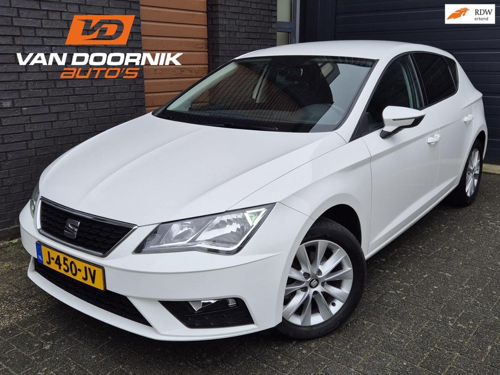 Seat Leon 1.2 TSI Style Business Carplay/Camera/Cruise Contr, Voorwielaandrijving, Stof, Gebruikt, Euro 6