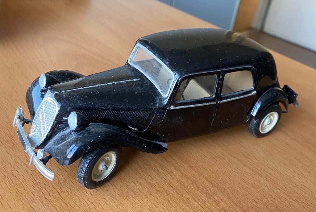 Heller 1 op 24 Citroen Traction Avant, Ophalen of Verzenden, Gebruikt, Overige merken
