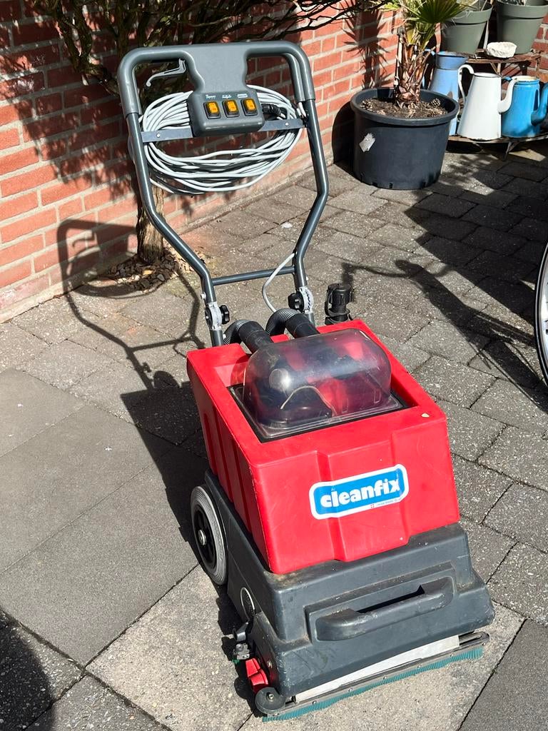 Cleanfix Ra Schrobzuigmachine - Professionele Reiniging, Ophalen, Gebruikt, Schrobmachine