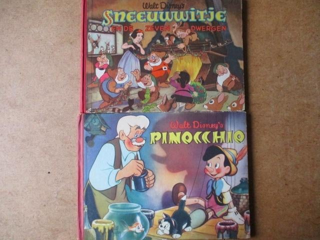 adv8481 pinocchio en sneeuwwitje, Boeken, Eén stripboek, Ophalen, Gelezen