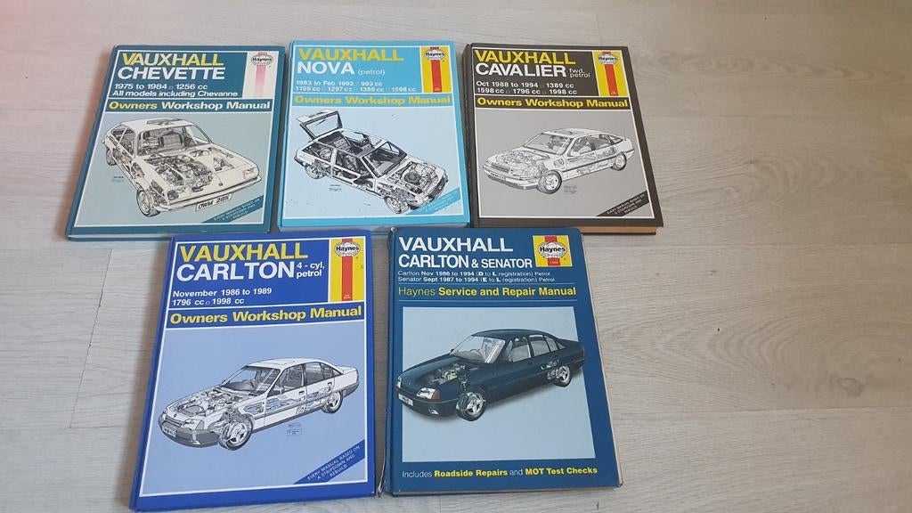 9x Opel en Vauxhall instructieboeken, Ophalen of Verzenden
