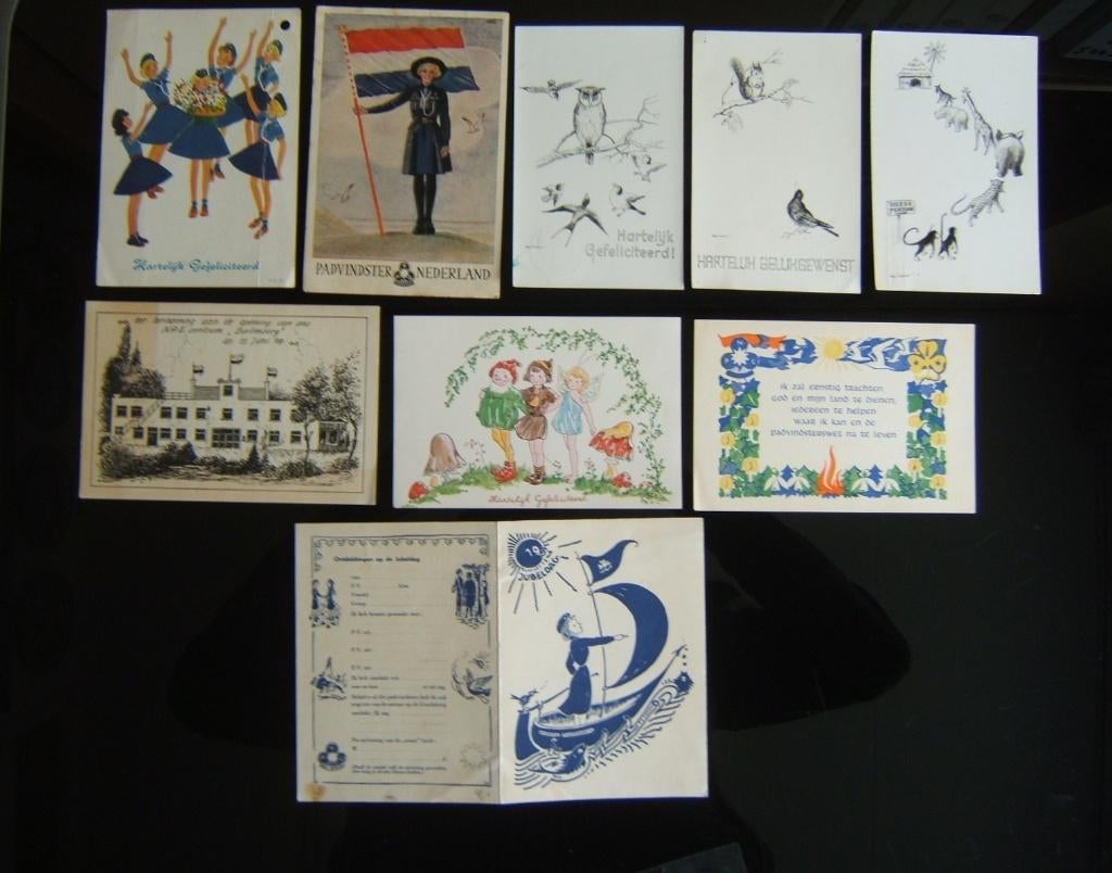 9 scouting padvinders ansichtkaarten padvindsters 1 leaflet, Verzamelen, Scouting, Gebruikt, Overige typen, Verzenden