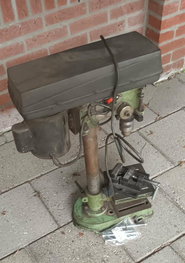 KOLOMBOOR MACHINE, Ophalen, Zo goed als nieuw, Kolomboormachine