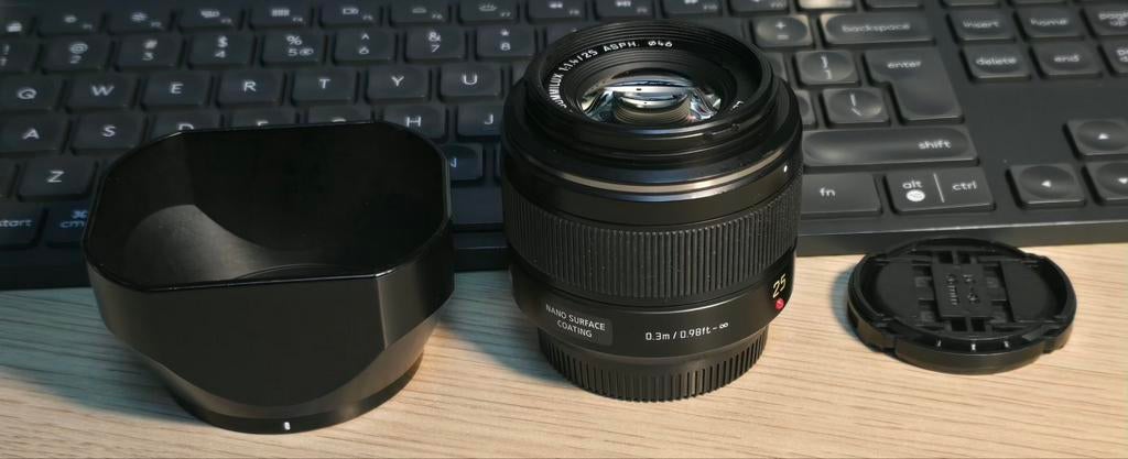 Panasonic MFT 25mm F/1.4 ASPH Leica DG Summilux, Ophalen of Verzenden, Zo goed als nieuw, Groothoeklens
