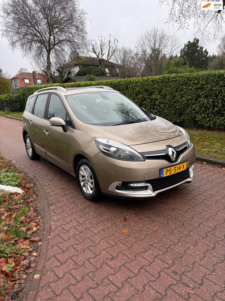 Renault Grand Scénic 1.2 TCe Bose 7p. NWE DIST + APK!, Auto's, Voorwielaandrijving, Euro 5, Stof, Gebruikt
