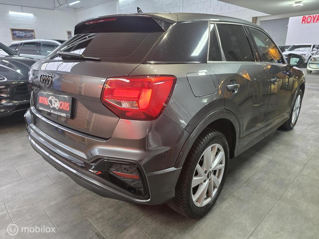 Audi Q2 35 TFSI S Edition/ Acc/ Camera/ Leer/ B.spot/ Lane A, 4 cilinders, 150 pk, Leder, Bedrijf