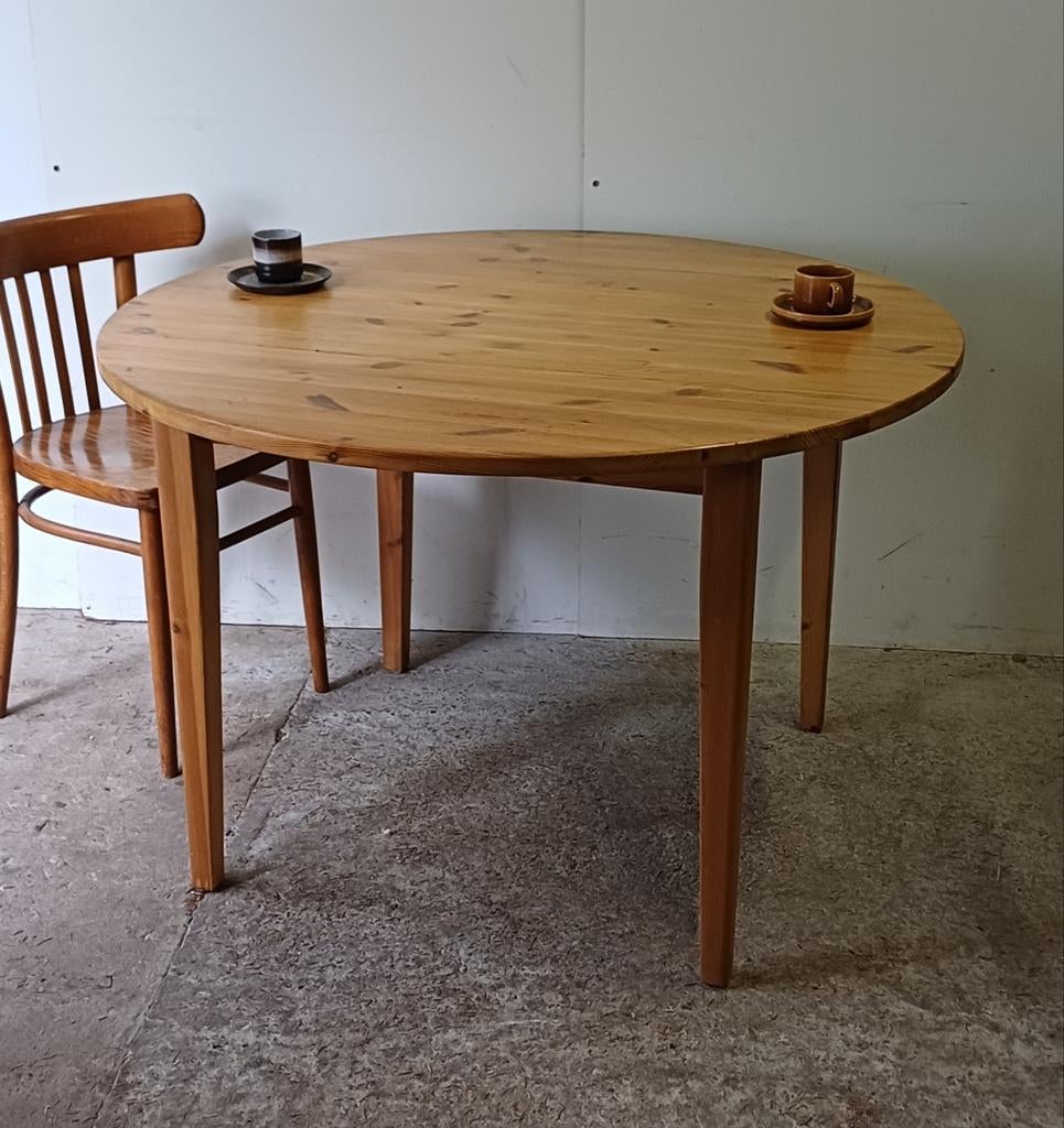 Vintage grenen ronde tafel 110 cm doorsnee, Huis en Inrichting, Ophalen, Gebruikt, Rond, Vier personen