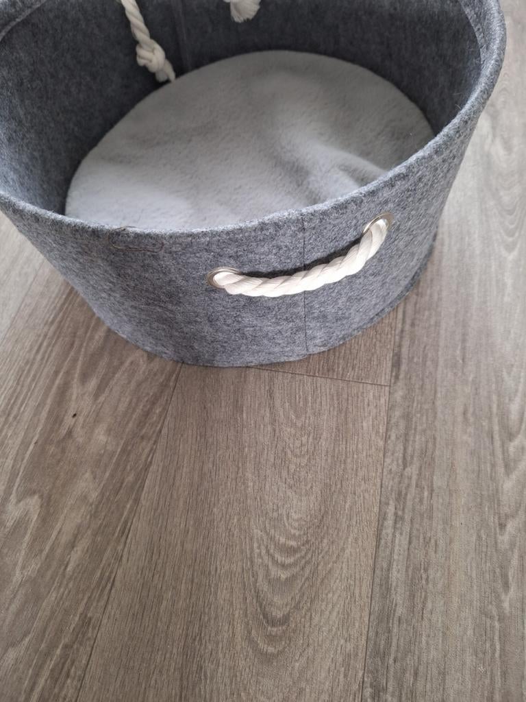 Mand kat, Ophalen of Verzenden, Zo goed als nieuw, Stof