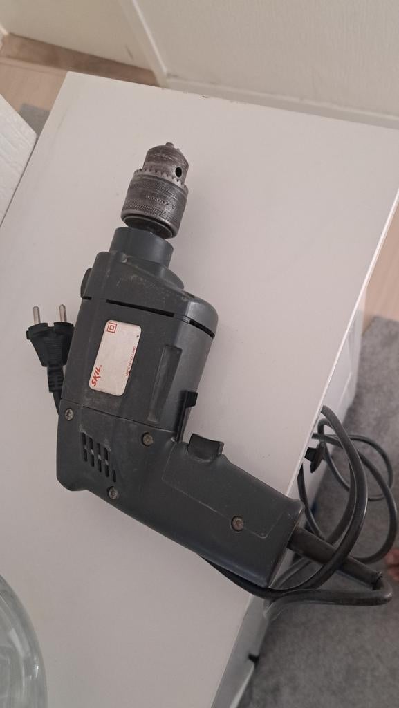 Skil Boormachine, Ophalen of Verzenden, Gebruikt, 400 tot 600 watt, Boormachine