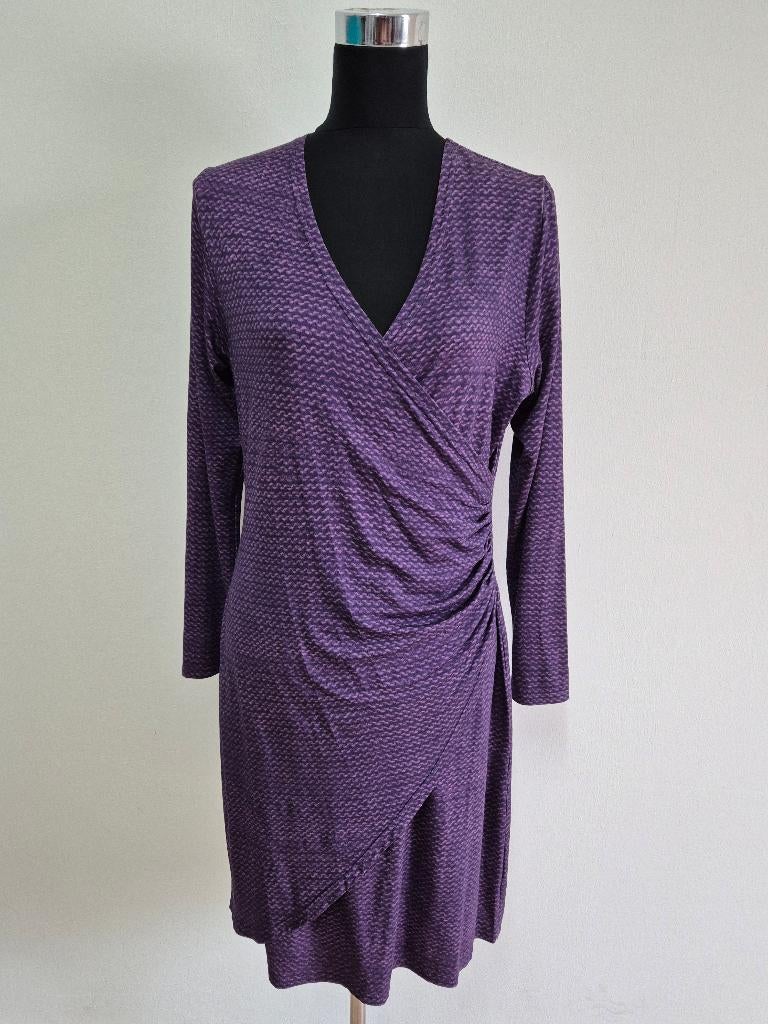 J145 - Nieuwe paarse Lien & Giel jurk maat L nwprijs €99,95, Ophalen of Verzenden, Nieuw, Paars, Onder de knie