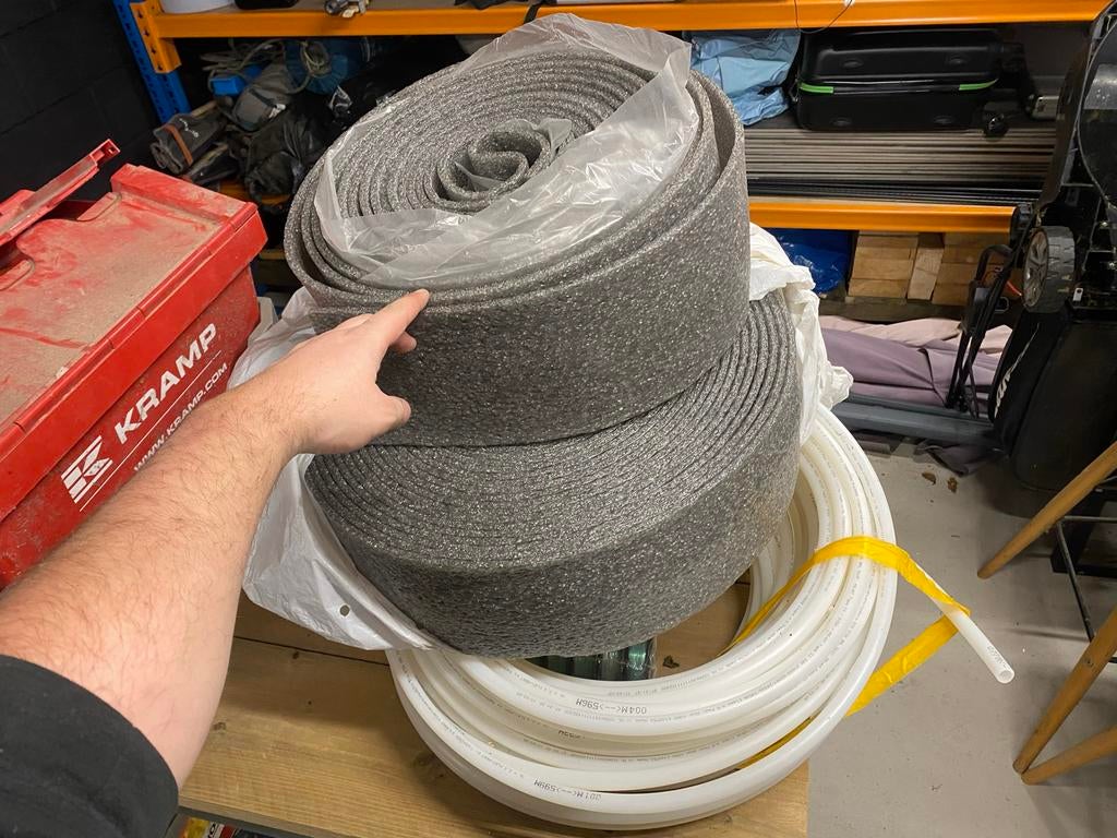 Restpartij vloerverwarming: leiding, randisolatie, netten, Doe-het-zelf en Verbouw, Ophalen, Minder dan 30 cm, Overige typen, Nieuw