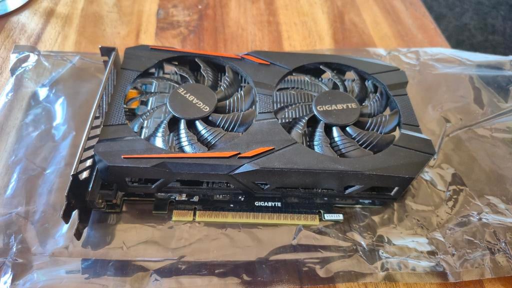 Gigabyte 1050 ti oc 4 gb, Computers en Software, Videokaarten, Ophalen of Verzenden, Zo goed als nieuw, GDDR5, PCI-Express 3