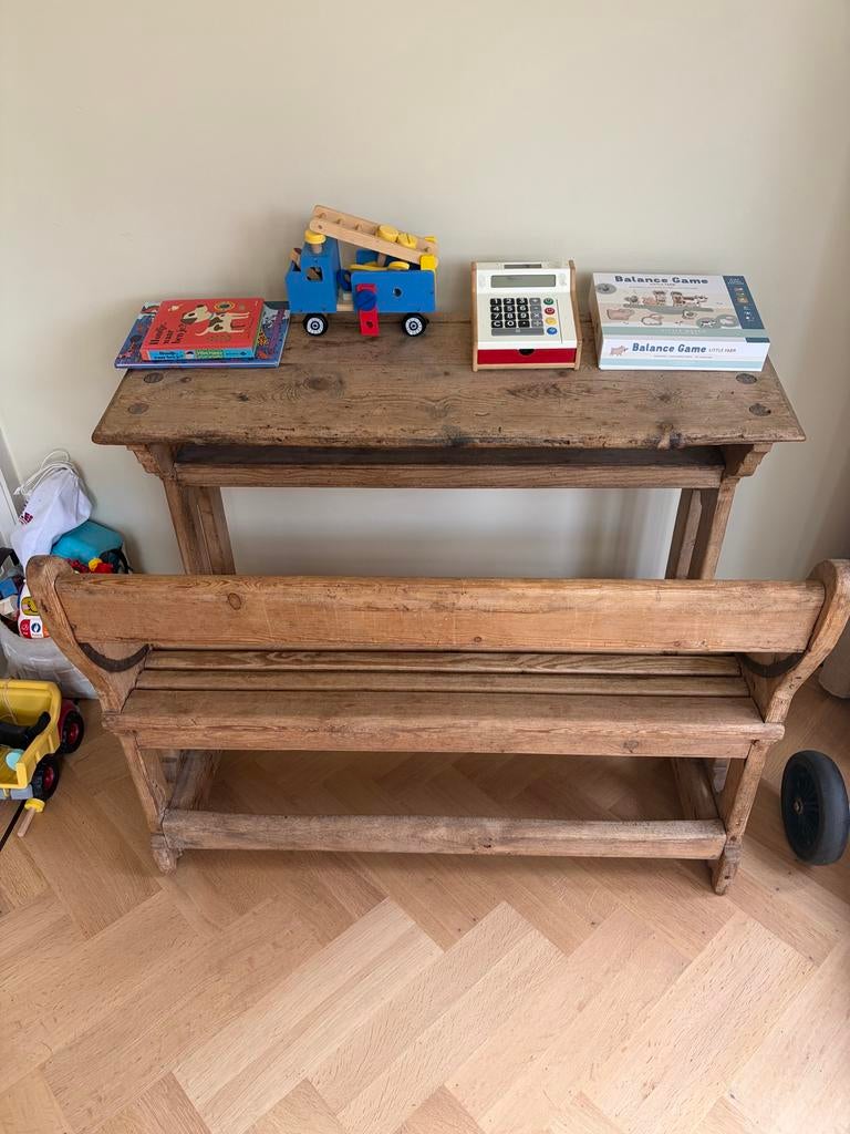 Houten lessenaar voor kinderen, Ophalen