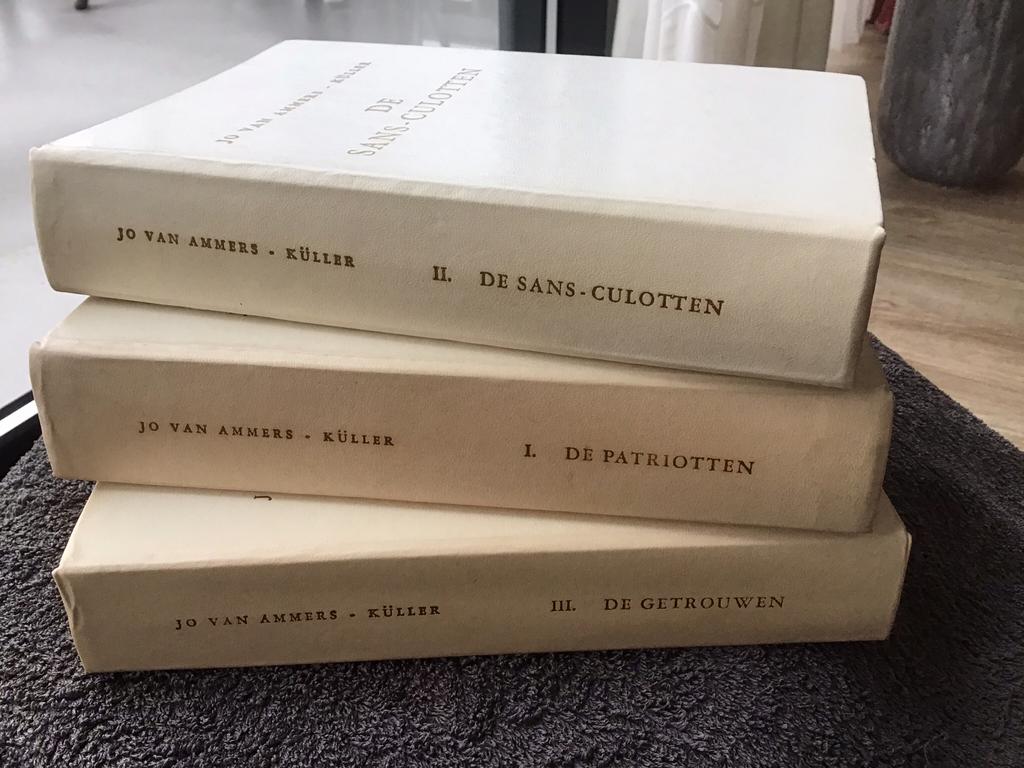 De Tavelinck - Triologie. Jo  Ammers- Koller., Ophalen of Verzenden