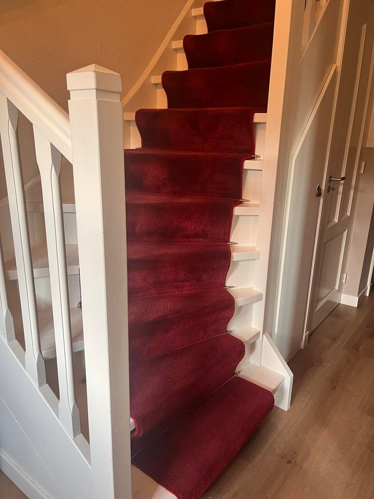 Traploper met roedes - Klassiek rood, Huis en Inrichting, Ophalen, Gebruikt, 200 cm of meer, 50 tot 100 cm