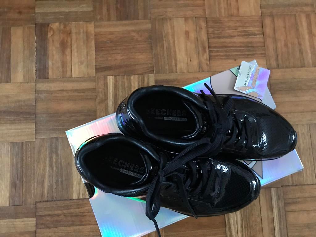 Skechers 38, Sport en Fitness, Basketbal, Verzenden, Nieuw, Schoenen