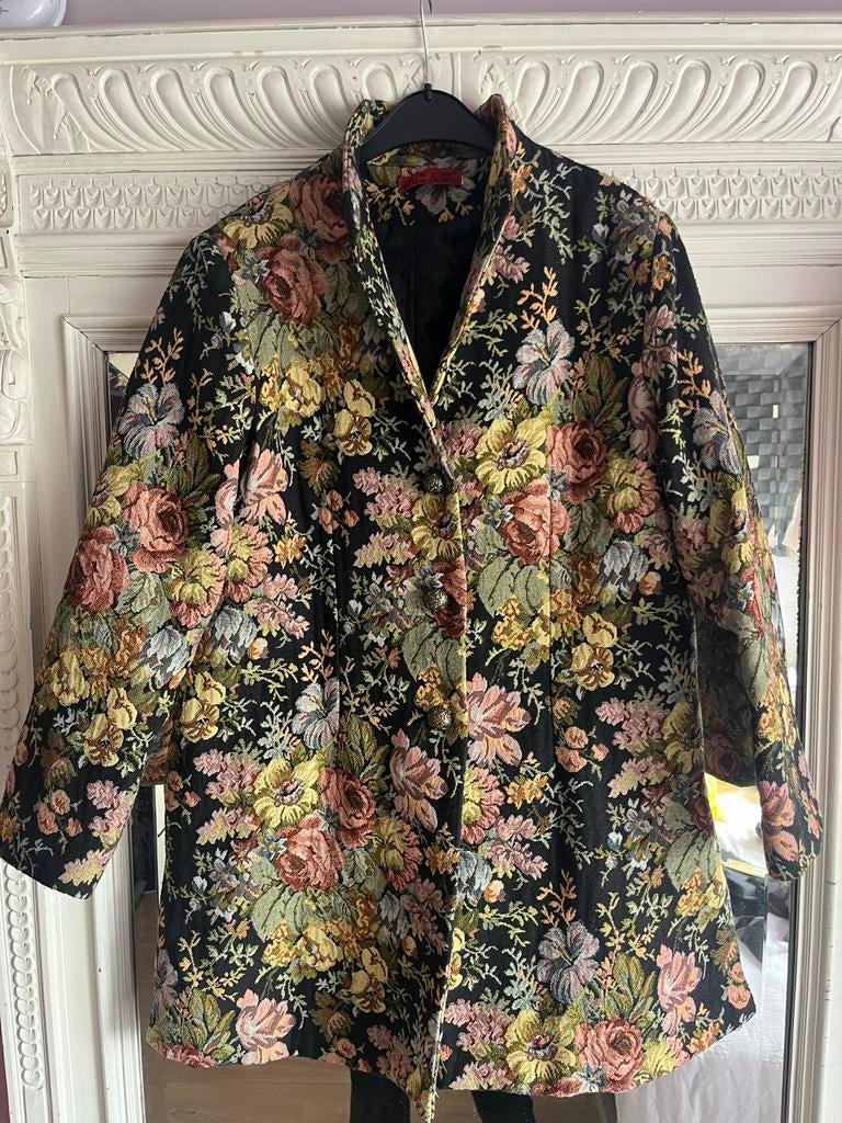 Vintage Tussenjas met Prachtige Geborduurde Bloemen, Ophalen of Verzenden, Zo goed als nieuw, Maat 38/40 (M), Zwart