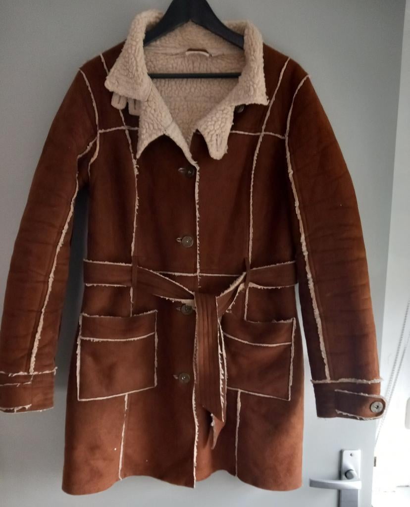 Gevoerde Suède jas, Ophalen of Verzenden, Zo goed als nieuw, Maat 38/40 (M), Bruin