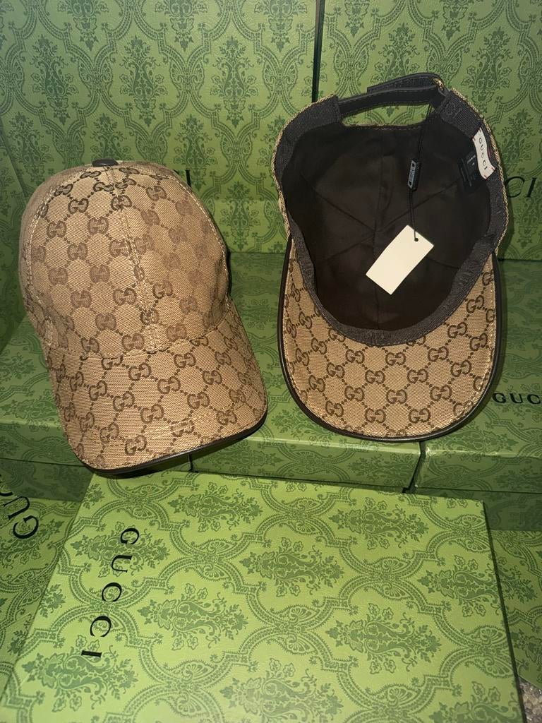 Gucci Pet Klassiek Bruin, Kleding | Dames, Ophalen of Verzenden, Zo goed als nieuw, One size fits all, Pet