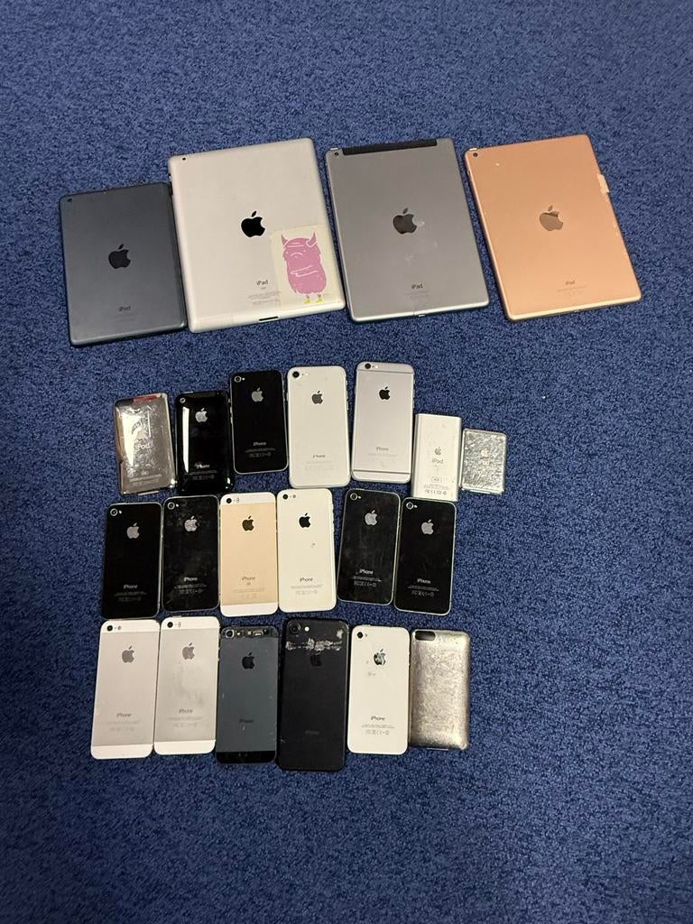 Partij diverse oude Apple producten, Telecommunicatie, Mobiele telefoons | Apple iPhone, Ophalen of Verzenden, Niet werkend