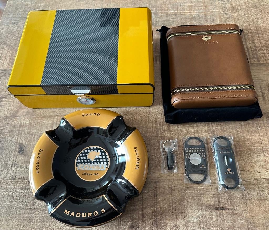 Cohiba - humidor/ sigarenset (Nieuw!), Ophalen of Verzenden, Nieuw, Tabaksdoos of Verpakking