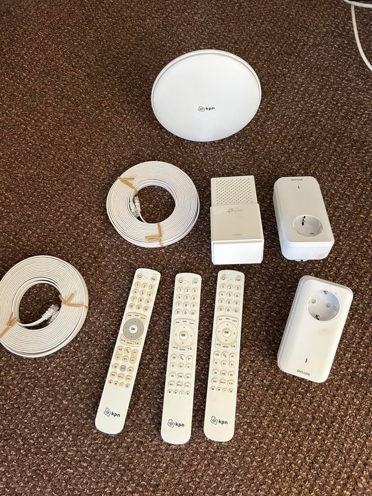 KPN spullen alles plus extra kabels !, Ophalen of Verzenden, Zo goed als nieuw, Detector, Sensor of Melder, Overige soorten