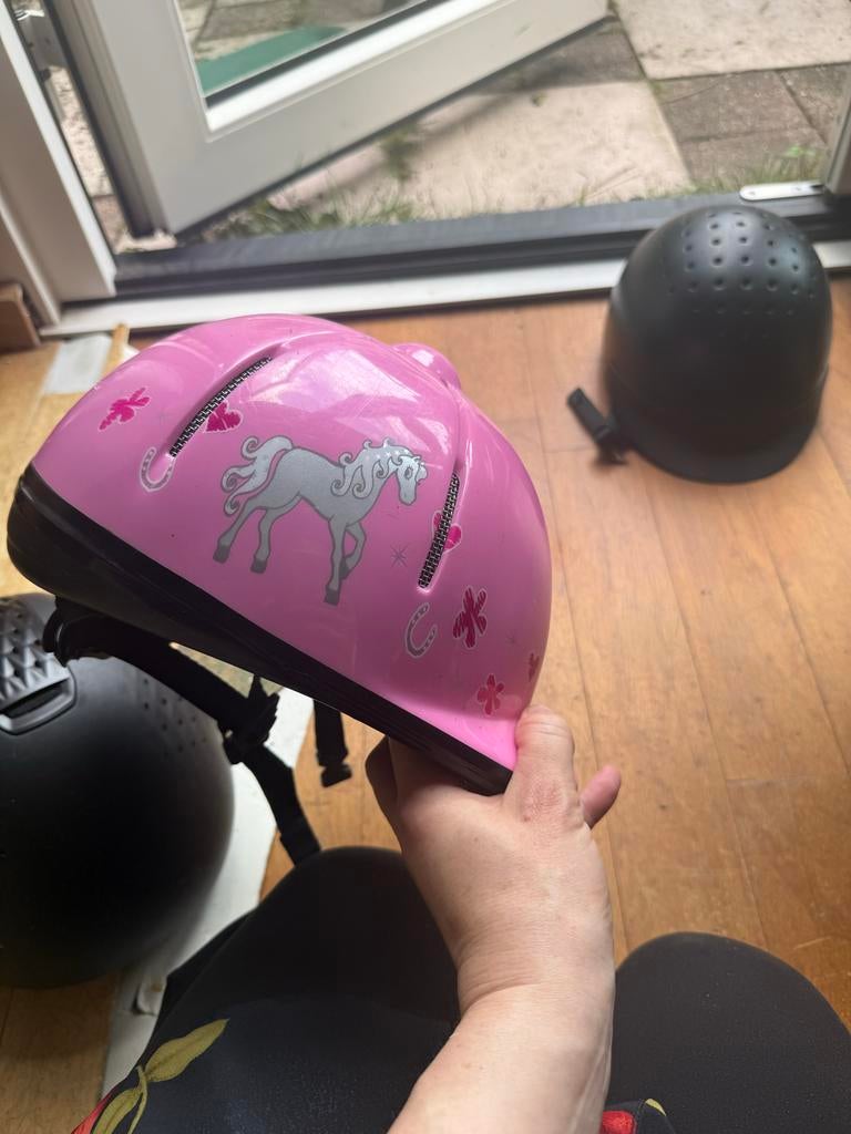 3x paardrijhelm, Dieren en Toebehoren, Paardrijkleding, Ophalen of Verzenden, Gebruikt, Overige soorten, Cap