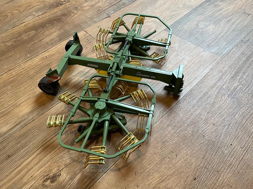 Krone Swadro 761 hooischudder Brüder speelgoed, Ophalen of Verzenden, Gebruikt