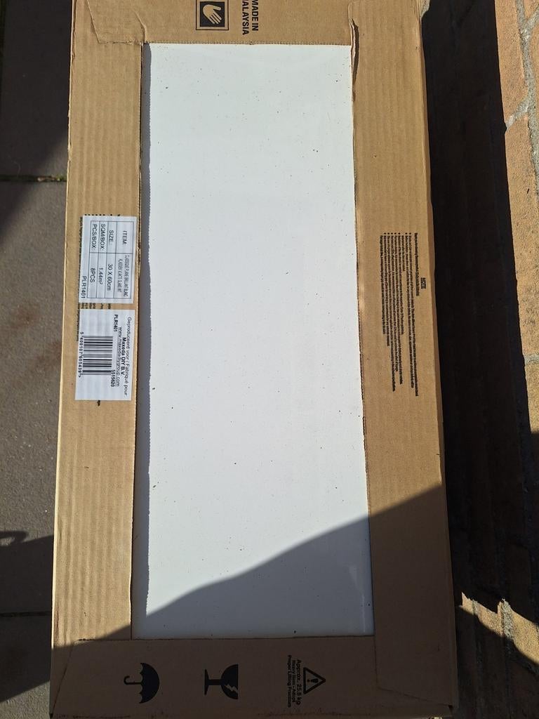 Witte glans wandtegels 30x60 cm, 1.44m², 40 tot 60 cm, Nieuw, Ophalen of Verzenden, Minder dan 5 m²