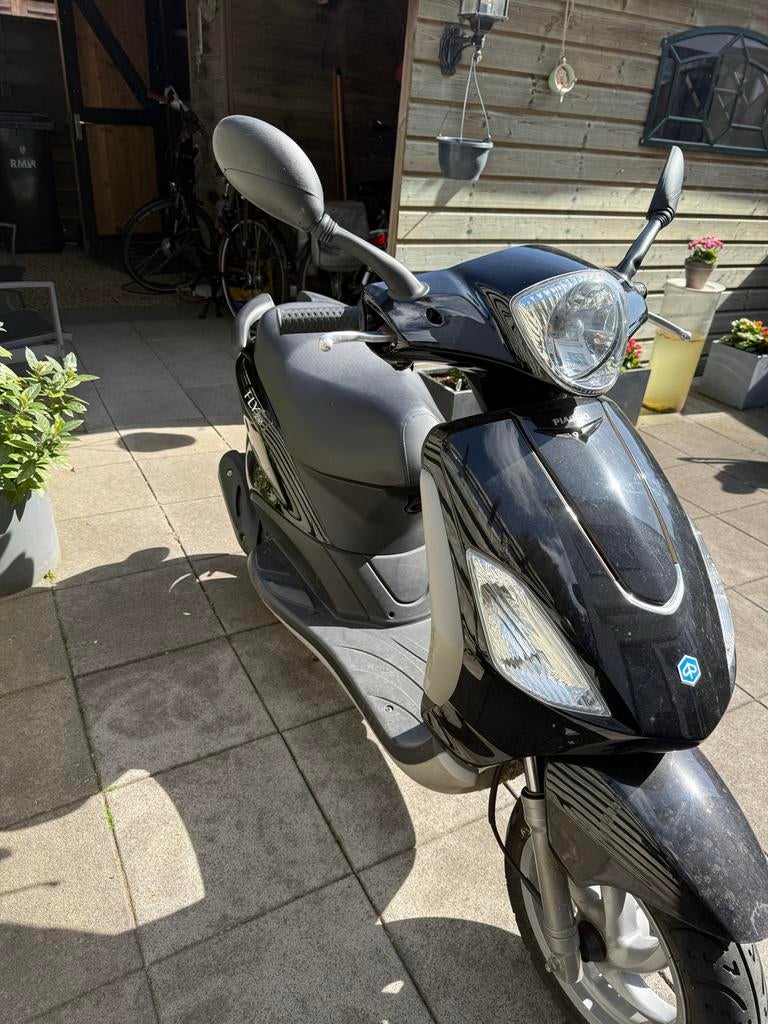 Piaggio Fly scooter uit 2011, Ophalen, Gebruikt, Maximaal 45 km/u, Fly