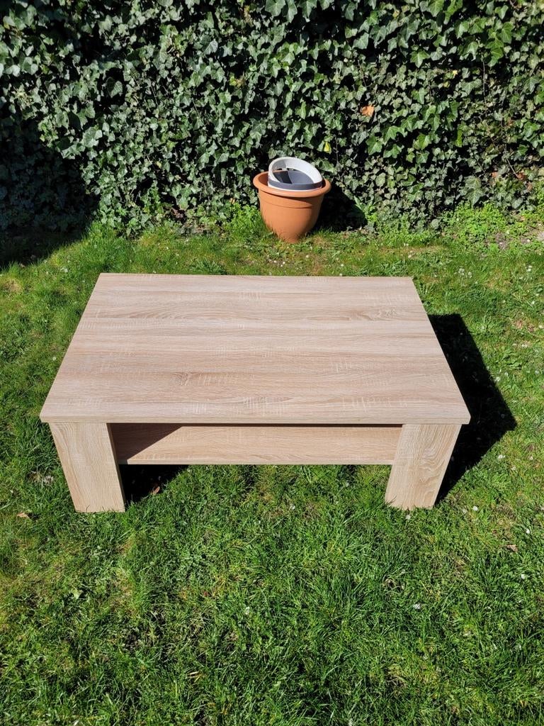 Mooie tafel - 110x71x42 cm, Ophalen