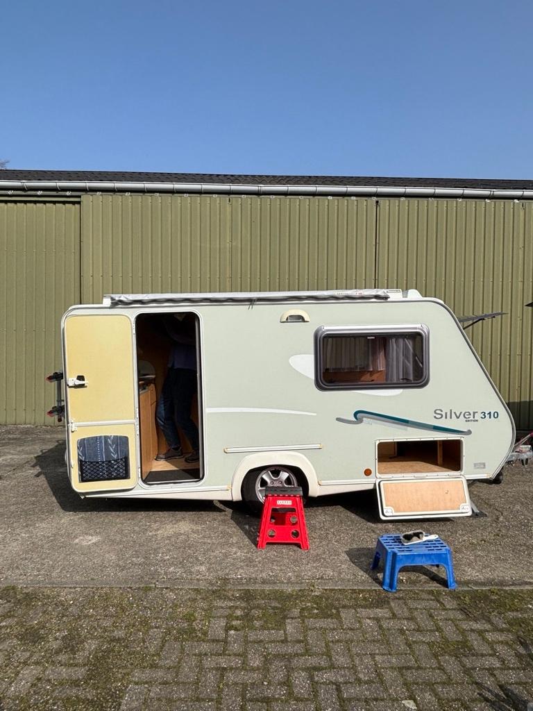 Trigano Silver Edition 310 (2008), Standaardzit, Trigano, Tot en met 2, 750 - 1000 kg